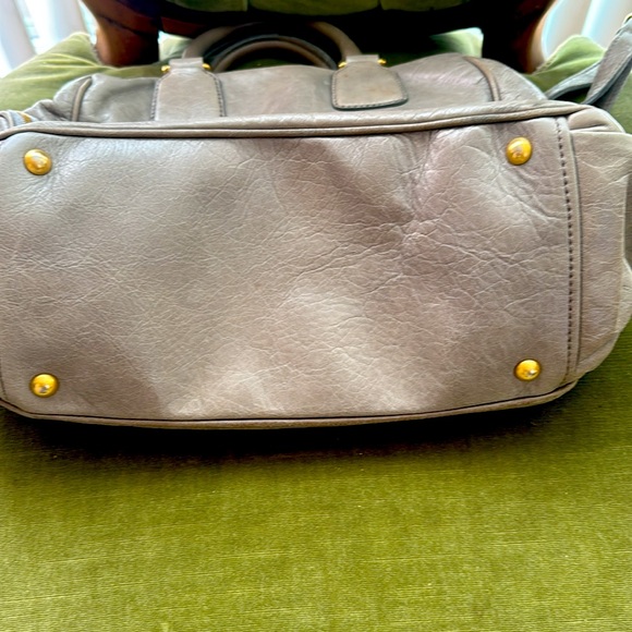 Miu Miu light grey Vitello large tote/crossbody bag - Picture 3 of 7